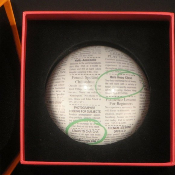 KATE SPADE Crystal Paperweight - Picture 1 of 3